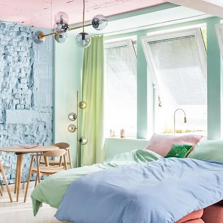 Caravan Design Loft - Noor * Γκρατς